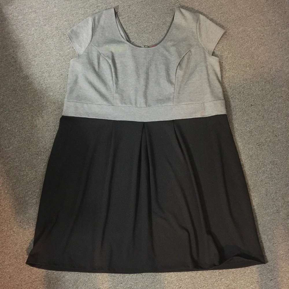 Merona Grey and Black Ponte Dress - 4X - Picture 1 of 3